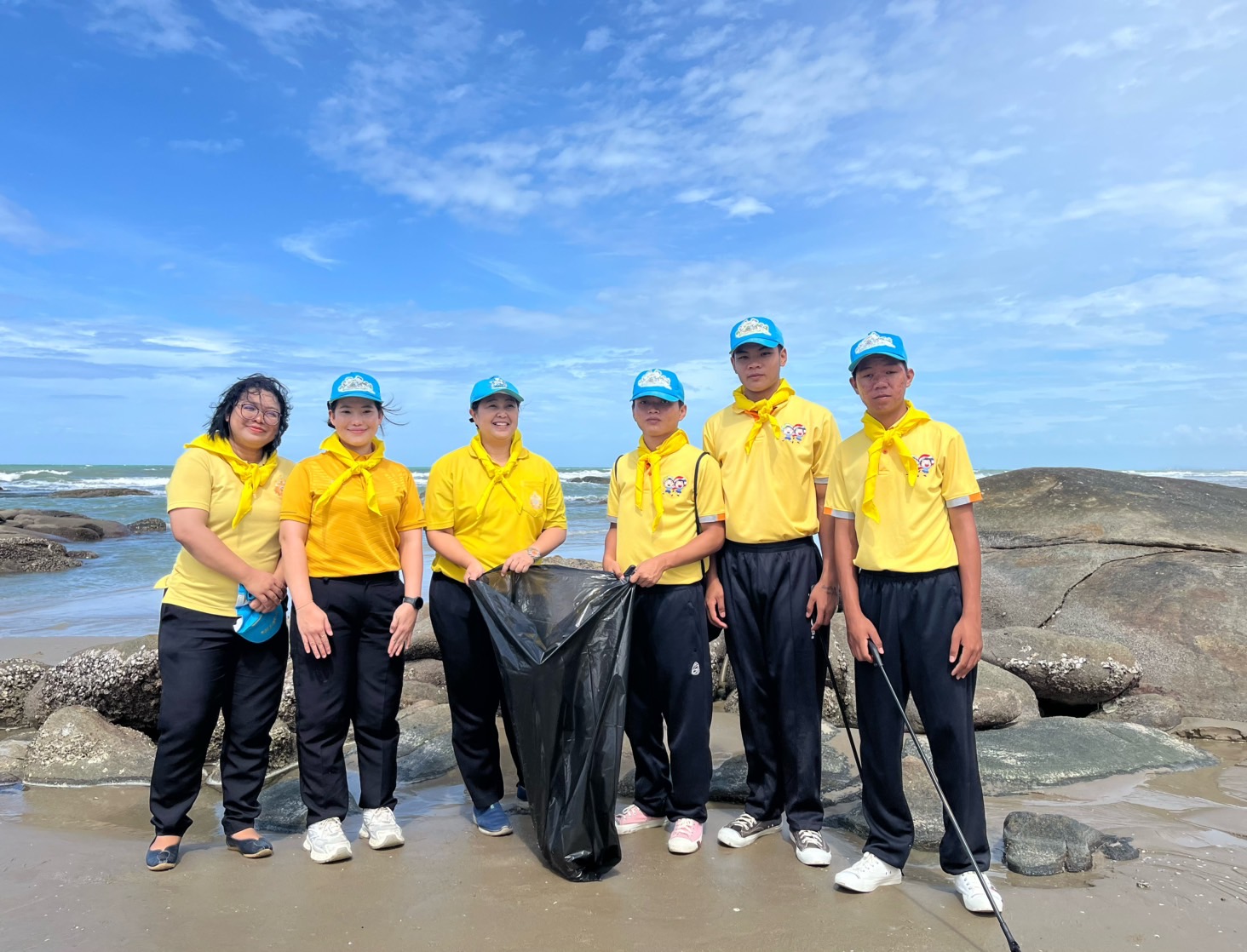 สพจ.ระยอง ร่วมกิจกรรมจิตอาสาบำเพ็ญสาธารณประโยชน์